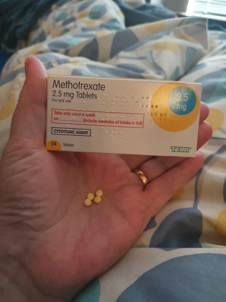 StricklandPaula's tweet photo. 4 little pills utterly wiping me out #RheumTwitter #cytotoxic #ImmuneSystem #sideeffectssuck https://t.co/HeGjzVIIfg