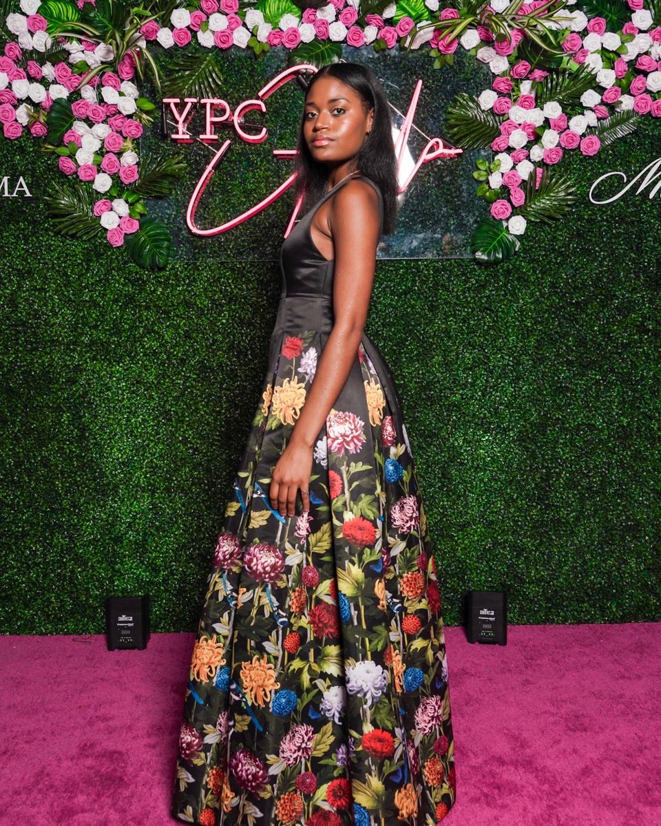 AlisterSarah_'s tweet photo. Midsummer Angel Gala 🌹 Theme: Floral Black Tie https://t.co/OBy7LPRytR