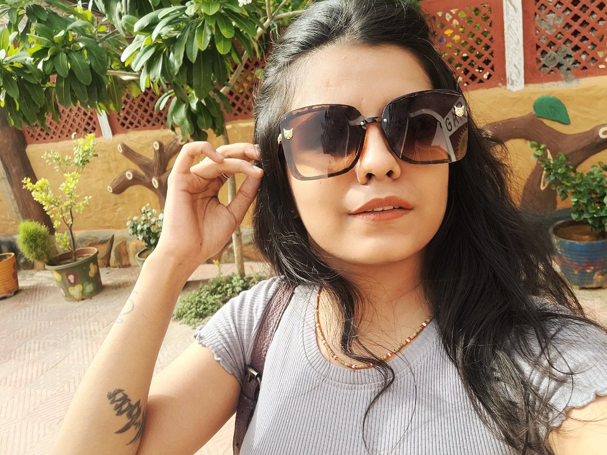 honeyynanwani's tweet photo. प्यार उस वफा का नाम है जो इंसान को कभी बेवफा नहीं होने देती..
#aitraz #loveyou #missyou #waanakissyou https://t.co/RjCXReiF7u