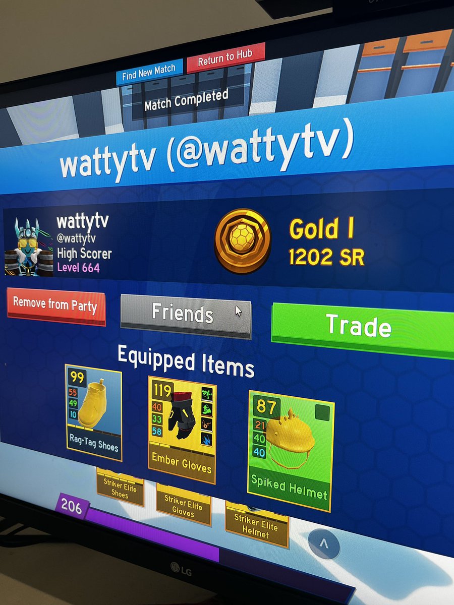 diddywatty's tweet photo. Watty finally made it to gold! He has put so much work into this. Proud of him! Thanks to @CinderingRB for the amazing game and updates! #roblox #RobloxDev #Roblox #superstrikerleague #cindering https://t.co/KRHtpmPq5q
