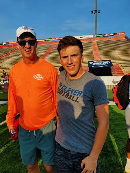 Cleverfootball1's tweet photo. @colternewkirk with Peyton Manning at Manning Camp in Louisiana. Way to represent Clever! https://t.co/b329MwO24k
