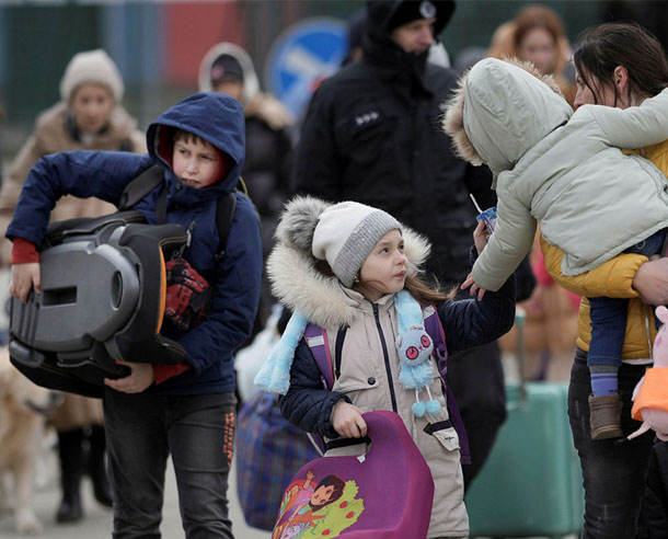 2dayFMNewsGP's tweet photo. Rotary Club of Grande Prairie looking to bolster funding for Ukrainian refugees
https://t.co/wzjClMe5sc #gpab https://t.co/csQGj6LO0Y