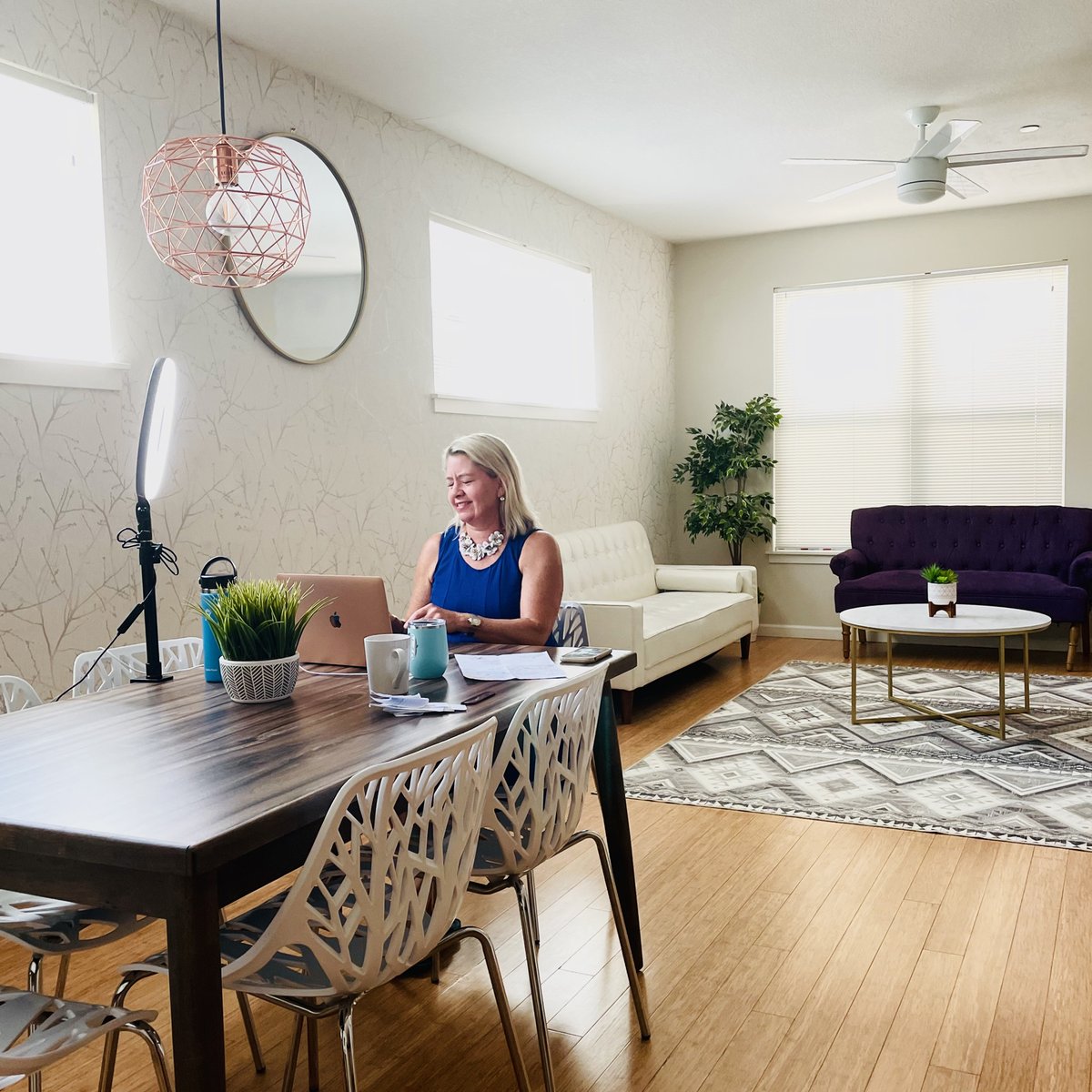 Amina Moreau tweet media