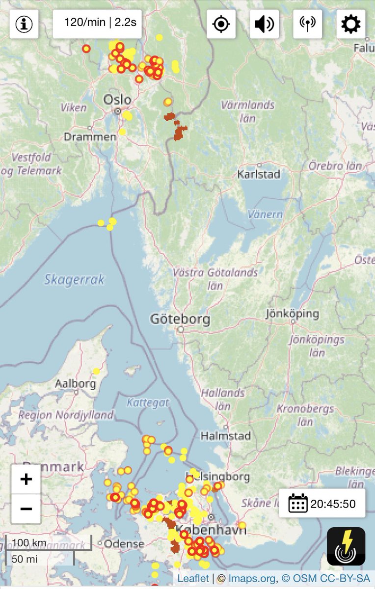 LeneWestgaard's tweet photo. «Værgudene ønsker deg med dette lykke til med flyturen fra Oslo til København» ⚡️⚡️⚡️⚡️⚡️
#lightningMap https://t.co/bcuaRX93Oa