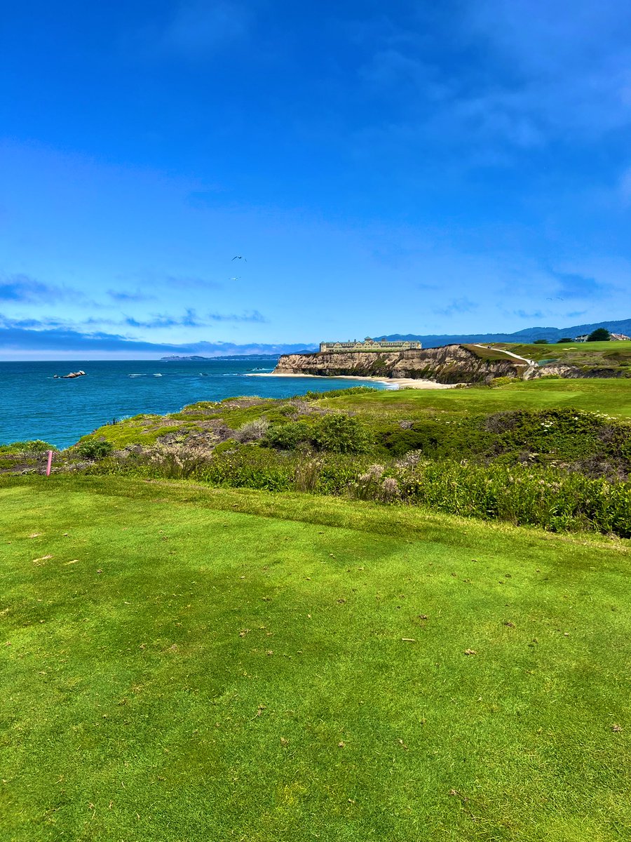 BarstoolTrent's tweet photo. Half Moon Bay is crazy @BarstoolClassic https://t.co/XF6inerE3g