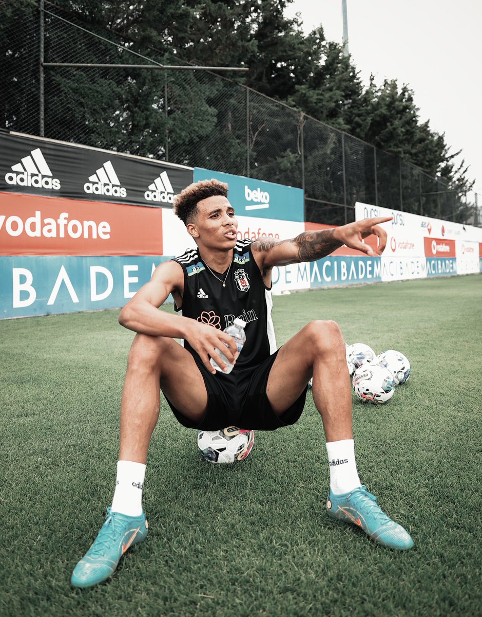 BesiktasEnglish's tweet photo. That’s all you’ve wanted. 😉 https://t.co/E5N0AH57b0