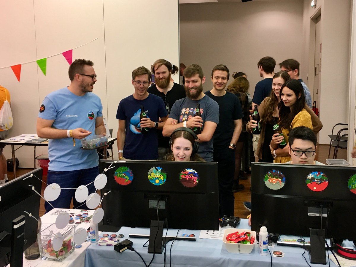 Fire Totem Games 🧡 A Webbing Journey 🕷️🍪 tweet media