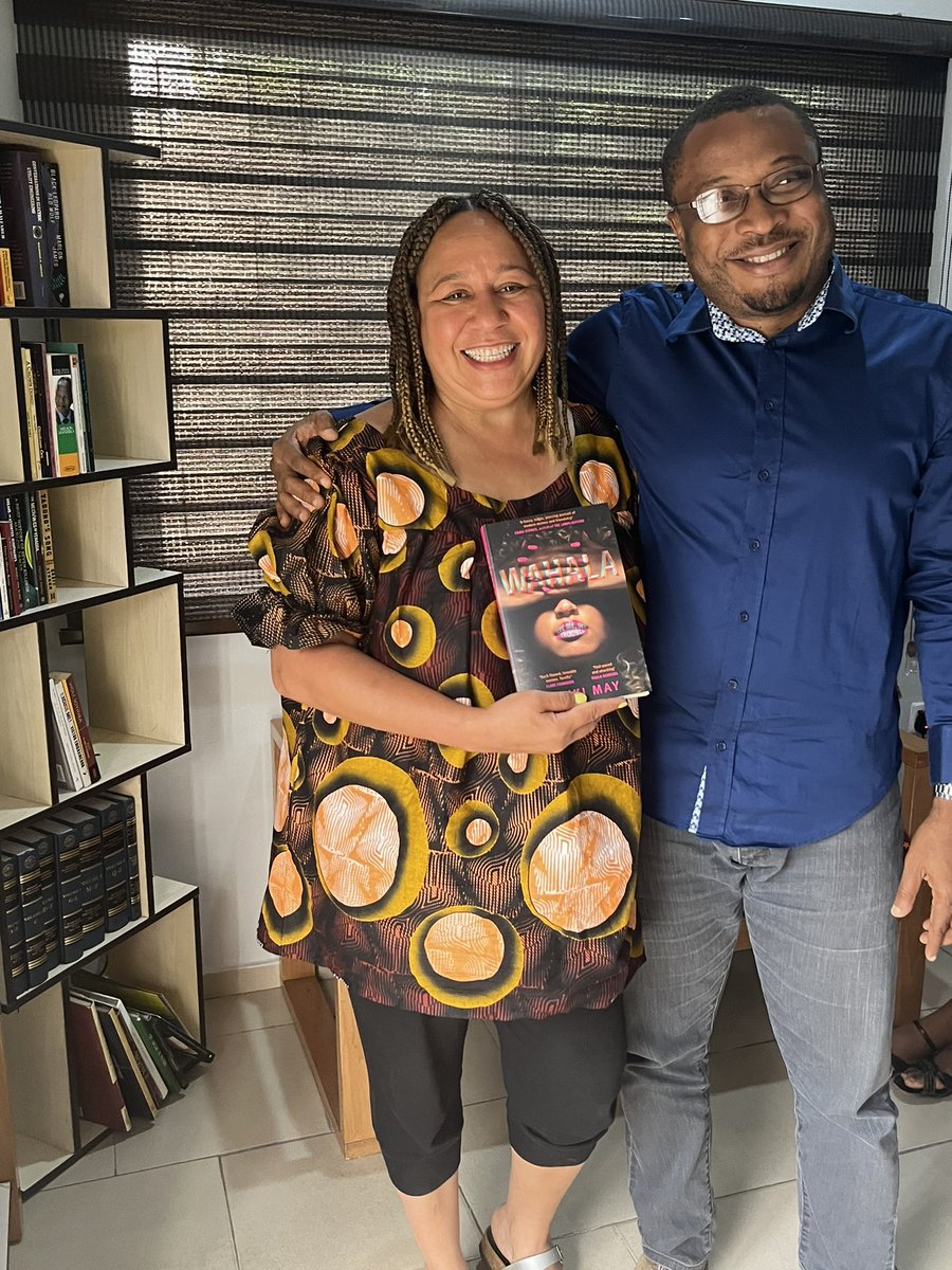 NikkiOMay's tweet photo. Such a joy to visit my 🇳🇬 publishers for book chat 💖   
@NarrativeLscape 
#Wahala https://t.co/MWEnB2pklz