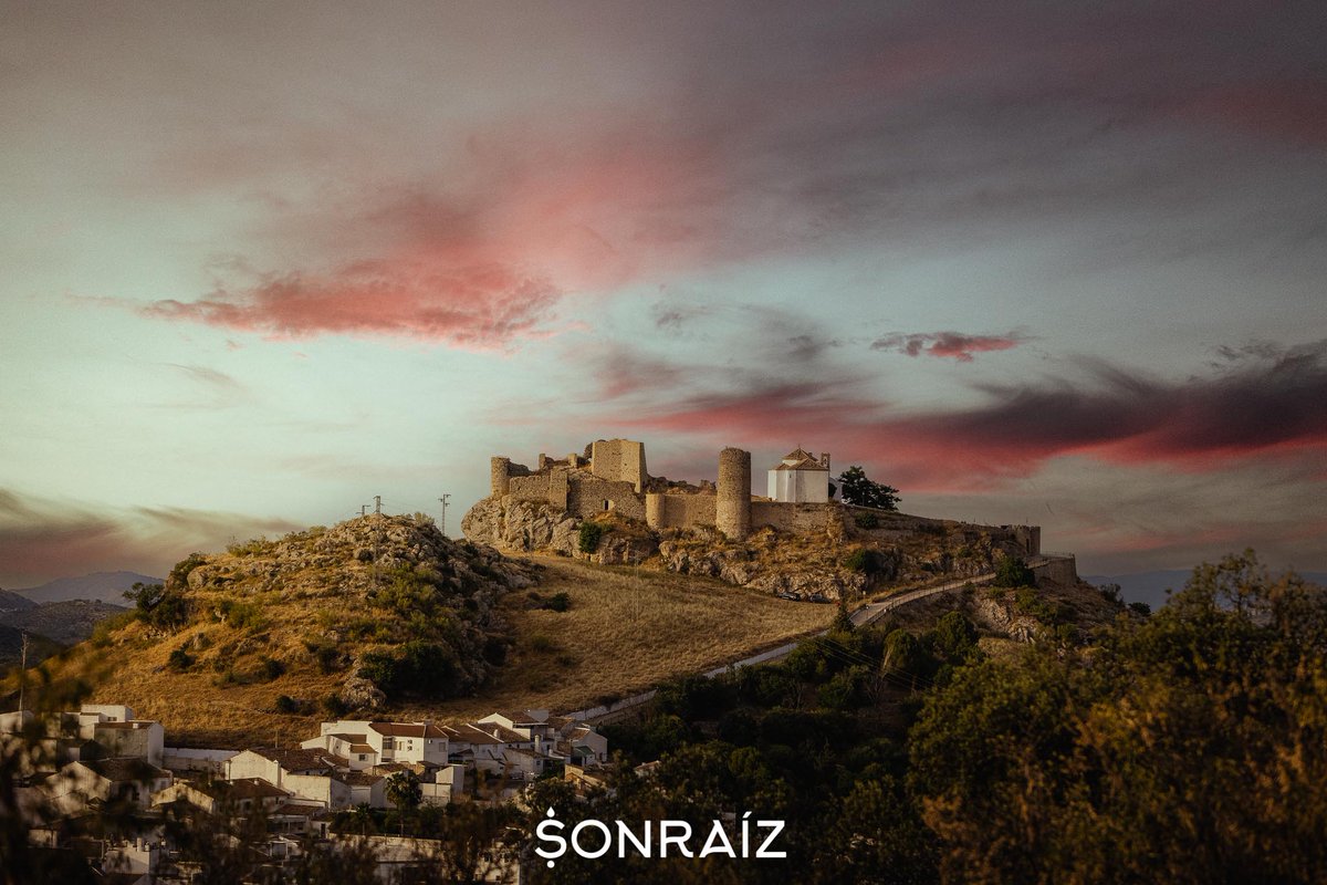 ¿Que por qué elegimos Carcabuey para celebrar la primera edición de Sonraíz? Creemos que sobran motivos para que se visite esta comarca de Córdoba, para que vengan a disfrutar de su naturaleza, historia y cultura, pero si encima le ponemos la mejor música
spoti.fi/3ON1Voe