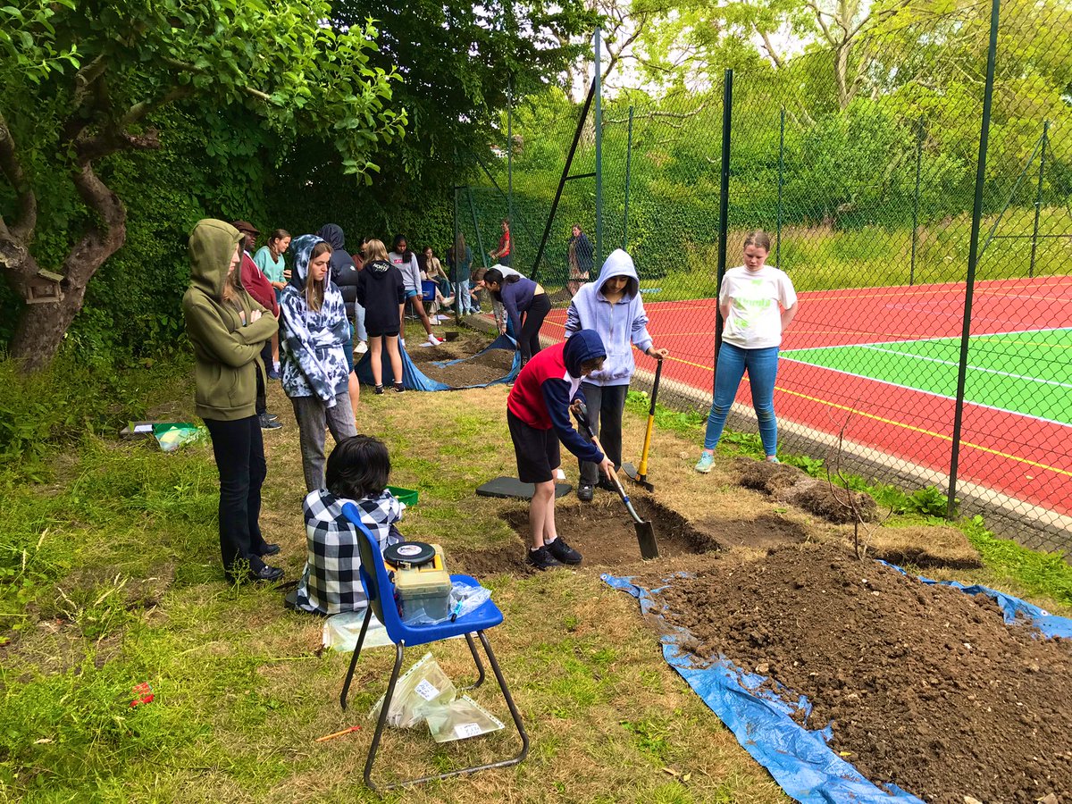 fopdoddle's tweet photo. My favourite day in the teaching year! Archaeology test pits on the school ground @StFrancisHerts students actually discovering History first hand https://t.co/1DOSS1CsUf