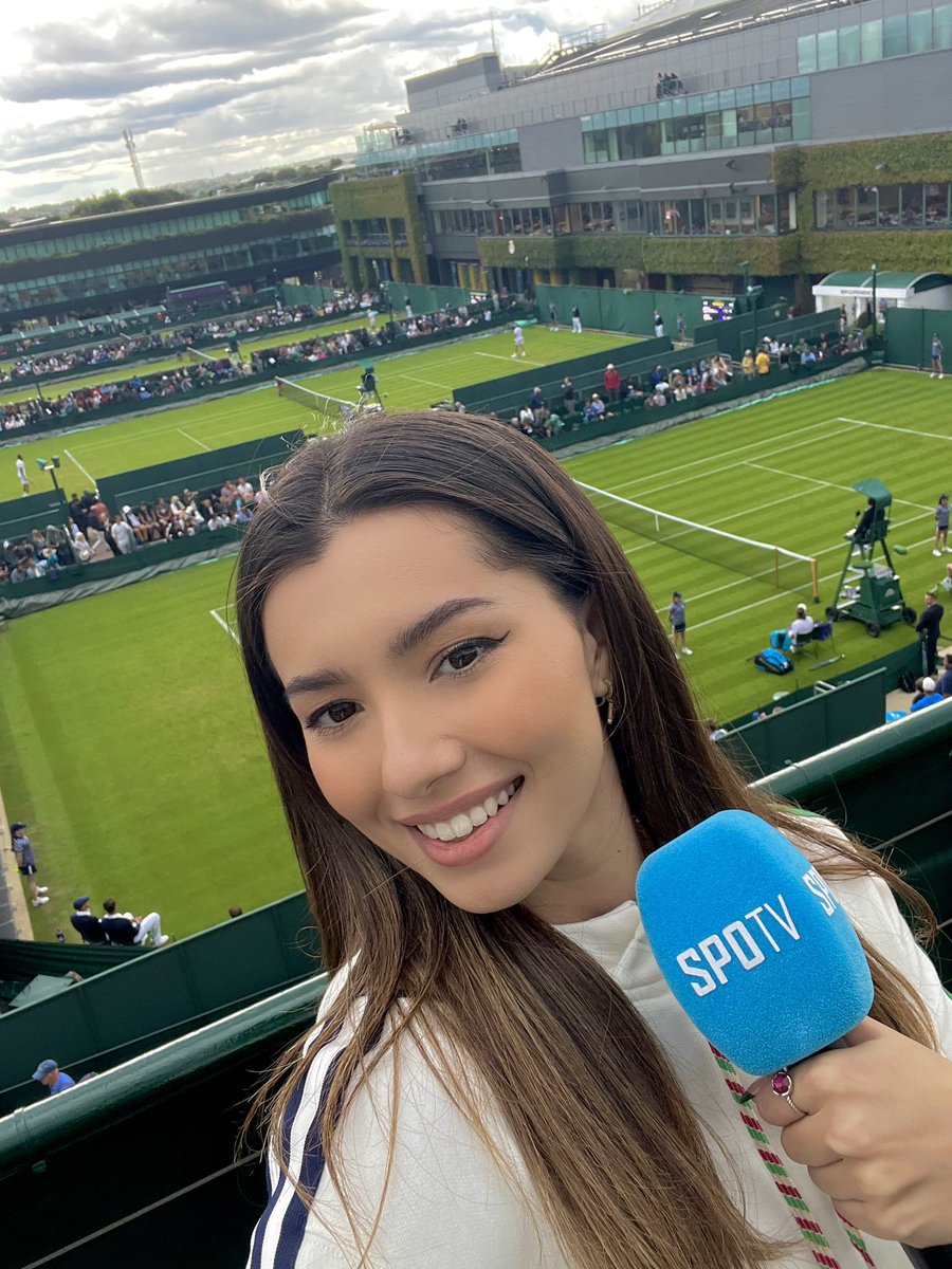 ameliath's tweet photo. pinch me i’m dreaming???!!?!?? #Wimbledon @SPOTVSEA @SPOTVMY https://t.co/CnGsBO1ySv