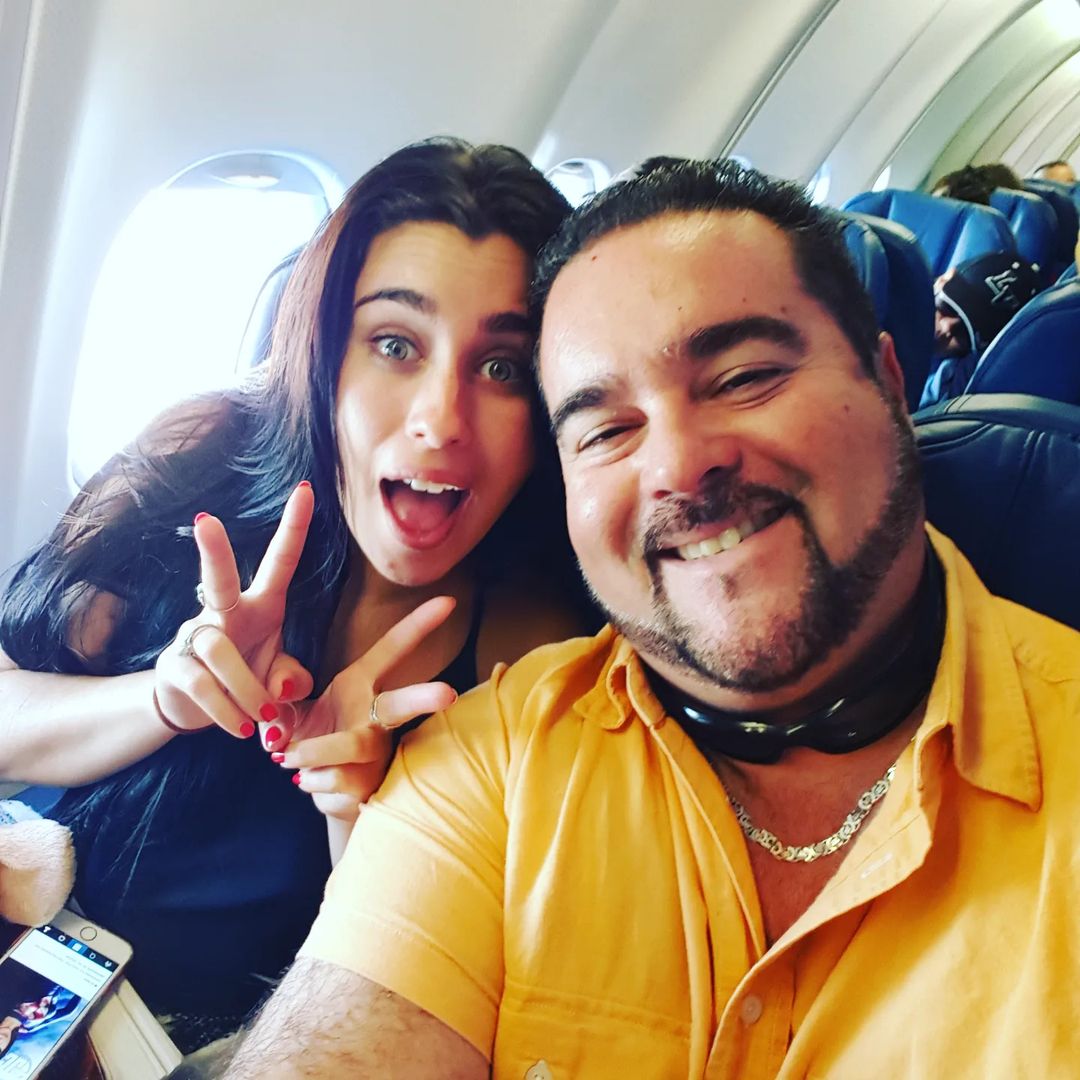 jaguar_jauregui's tweet photo. Papá Mike felicitando a Lauren en Instagram 🥰 

HAPPY BIRTHDAY LAUREN https://t.co/n7pKZl7pau