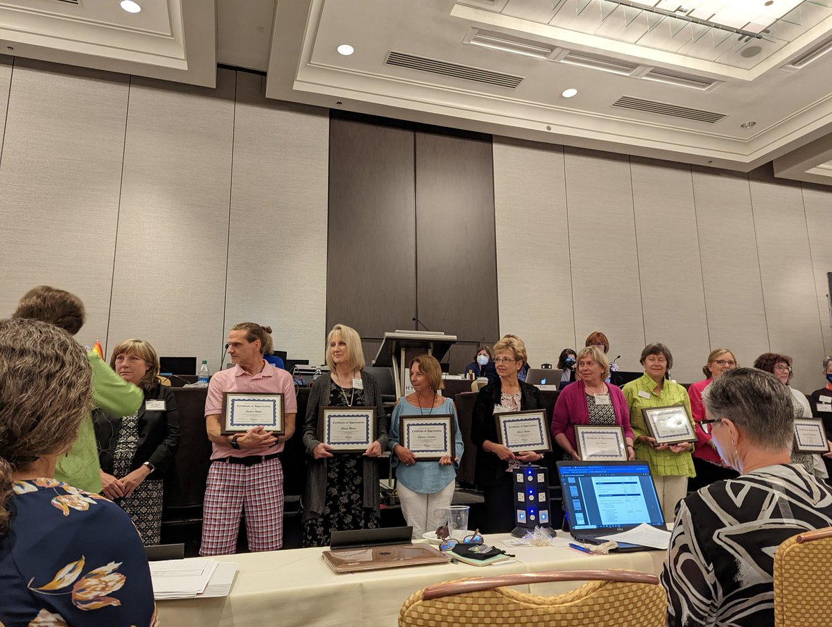 RobinCogan's tweet photo. Retiring @schoolnurses board of directors members who have served their 4 year term. #NASN2022 https://t.co/AAi7Zm5B1t