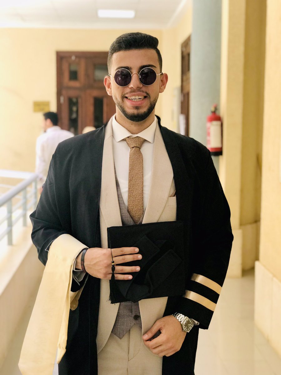 Waleed___74's tweet photo. #NewProfilePic
الحمدلله الذي يسر لنا البدايات وبلغنا النهايات 
27-6-2022🎓♥️ https://t.co/q6VaF3ipNP
