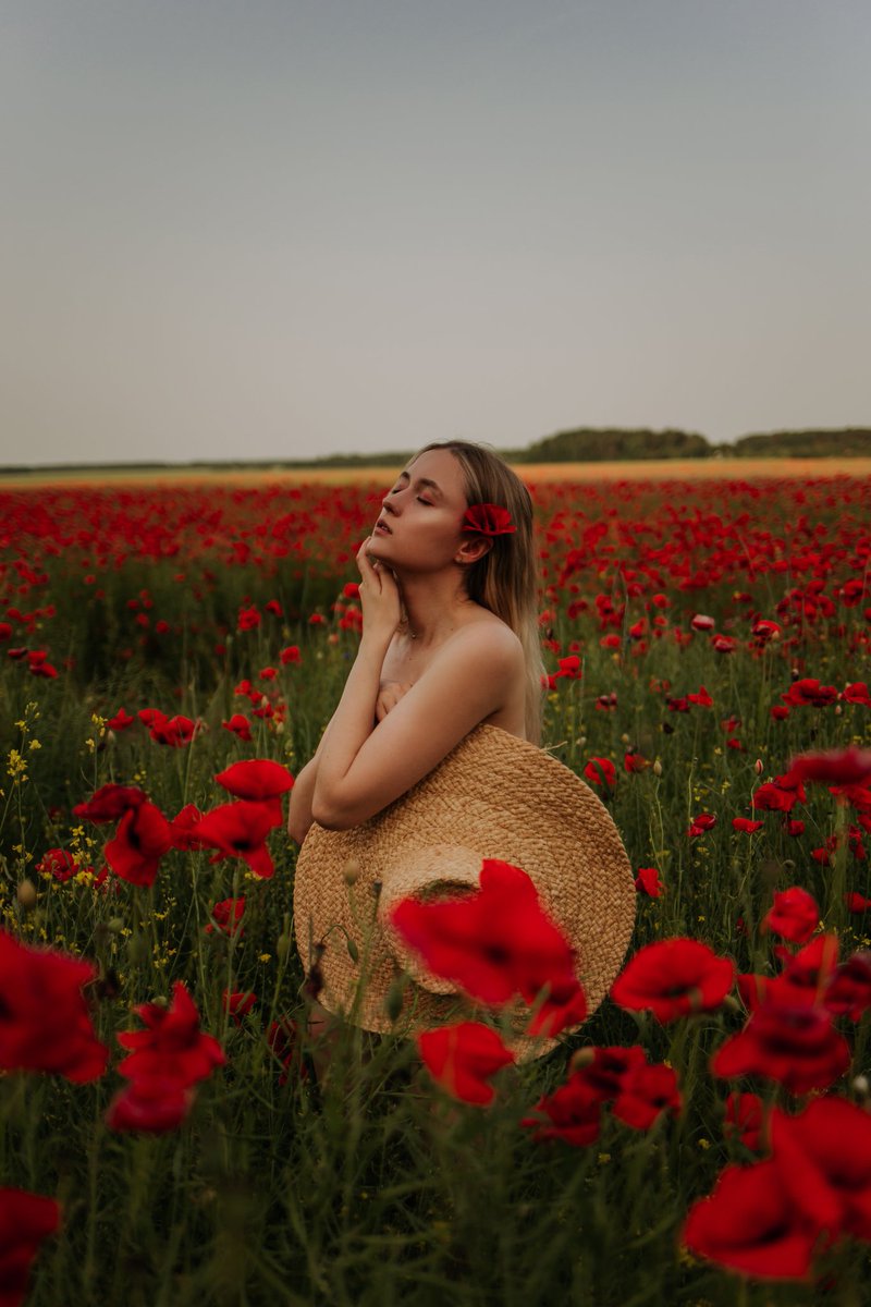 cat_dermatolog's tweet photo. Самый красивый цветочек этого поля 💔 https://t.co/FTHeZ11IUP
