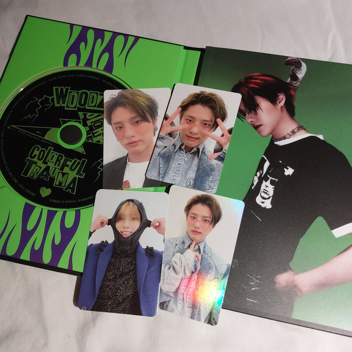 dda_dnwm's tweet photo. [💌]

had fun unboxing these babies bcos im laughing ass off with woodz's creative pcs!!! 🤩 thank you ate @twoseungs_x1 for these esp for bringing them yesterday and meeting me 😘

#INPL_Proofs #INPL_FeedbACKs https://t.co/dftUGpjPCW