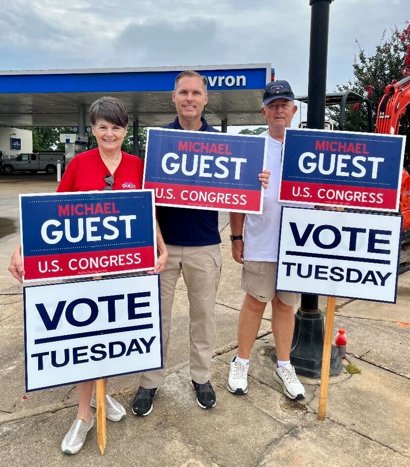 GuestCongress's tweet photo. My parents have always stood by my side and I’m honored to have them asking everyone to vote tomorrow. Like all Mississippians, family is very important to Haley and me and they are working to encourage everyone to vote. If you did not vote June 7, you can still vote tomorrow. https://t.co/pWCP5KW7wi