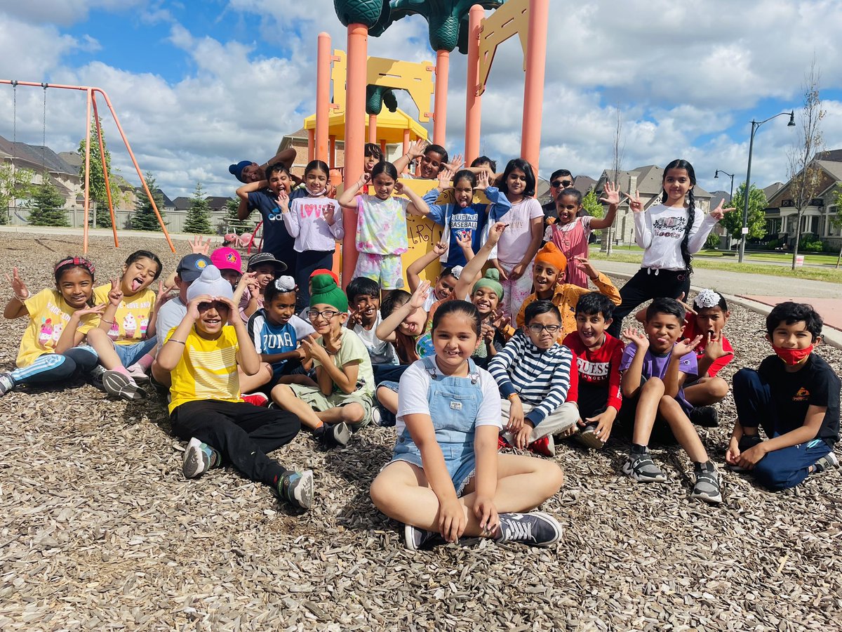 What a beautiful day to explore the local pond habitat, and stop for a surprise park visit with <a href="/monikajaitly2/">Monika Jaitly</a> <a href="/PteBuckamSingh/">Pte. Buckam Singh Public School</a>