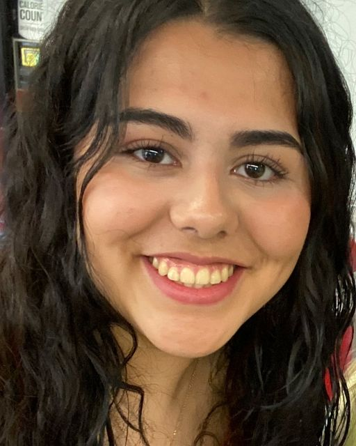 NC_LCS's tweet photo. Shout-out to @Wolves_LHS  Senior Gisselle Garcia for volunteering to read books in Spanish at the monthly bilingual story times at the Laundromat Family Literacy Center! 👏🏻  
#LCSCreatingANewPath https://t.co/it7psoCtM5