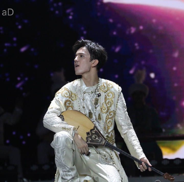 DimashEurasian's tweet photo. Exactly 5 years ago
27 June 2017, Astana Arena
#Bastau Live Show
#DimashQudaibergen https://t.co/CizXhcAk87