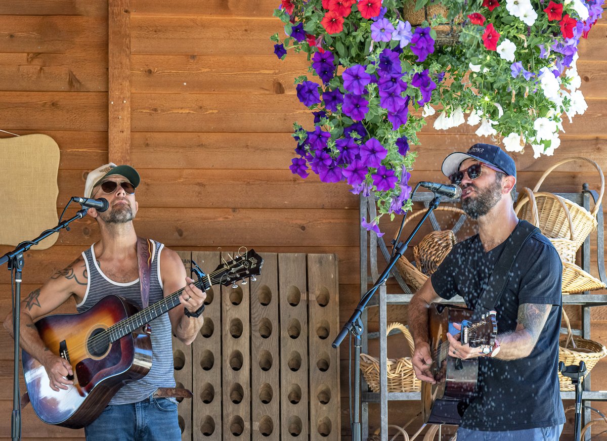 The Brothers Reed @ The English Lavender Farm
<a href="/thebrothersreed/">The Brothers Reed</a> traveljapanblog.com/ashland/2022/0…