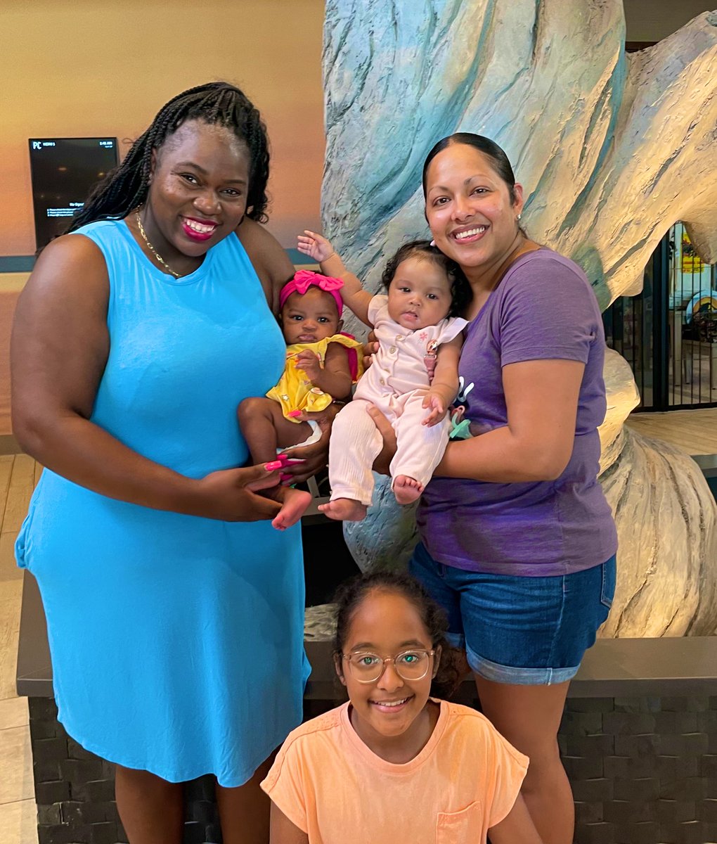 Sumitra_Coote's tweet photo. This finally happened❤️❤️ The two baby Roses meeting up for the first time 🌹🌹#AllisonRose #KadiRose #lifeatATT #ATTFutureEmployees https://t.co/lRtzwb5b6B