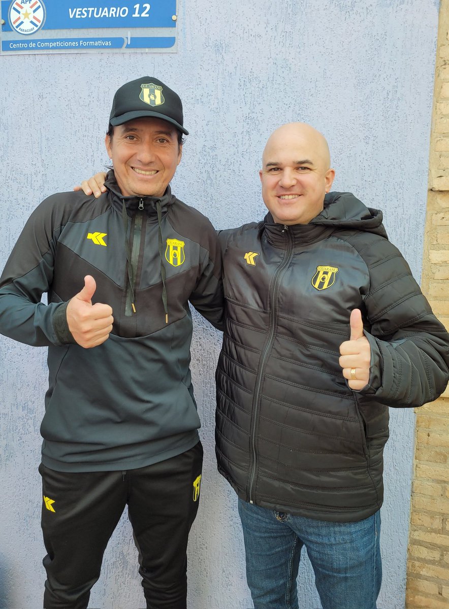 ClubGuarani's tweet photo. #Reserva 

Trabajo en equipo😎

¡Felicidades Profe AURE! 🥇🏆 https://t.co/a9AvO58xBg