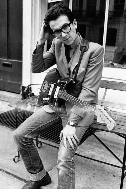 Elvis Costello, 1977