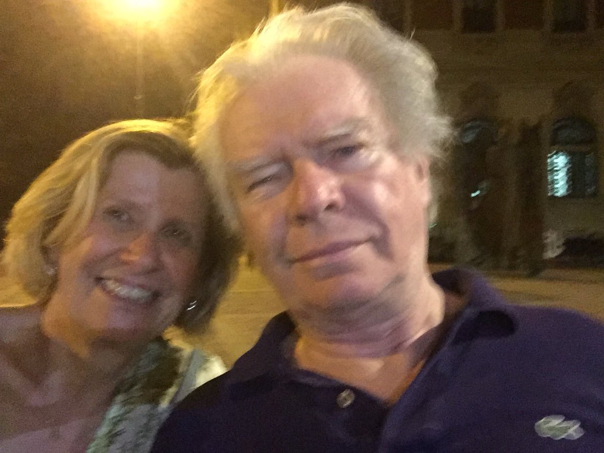 DiSantorre's tweet image. Io con Francesca #Pontani domenica sera alla vittoria di Paolo Pilotto a cui lei è Italia viva hanno contribuito in modo determinante. Vogliamo Un assessorato per Francesca.