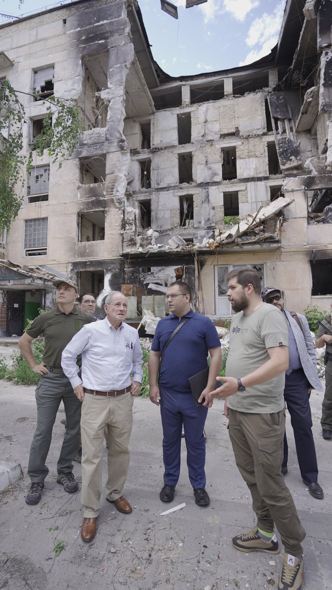 SenateForeign's tweet image. #Ukraine can win this war, but only if we help get it what it needs. I was taken aback by the atrocities I saw firsthand in #Irpin and #Hostomel, and we cannot stand by and watch these happen again.