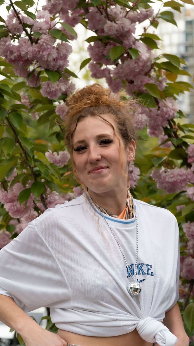AdelphiU's tweet photo. #HumansOfAdelphi: “Some advice I would give to upcoming Freshman would be become content and happy with yourself so you have some love to share with those around you- it is pretty hard to pour from an empty cup.” - Brenna Valsted ‘23 https://t.co/uzhklS1Feb
