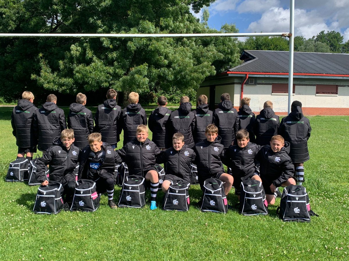 whitchurchrfcMJ's tweet photo. Our u12s received their new stash yesterday for the new season. Massive thanks to @MacronCardiff for the great service and to the sponsors CBS Electrical, Parklane Flooring and Bearhug @getabearhug enabling us to get the squad looking so good. https://t.co/p2fh8JFBg8