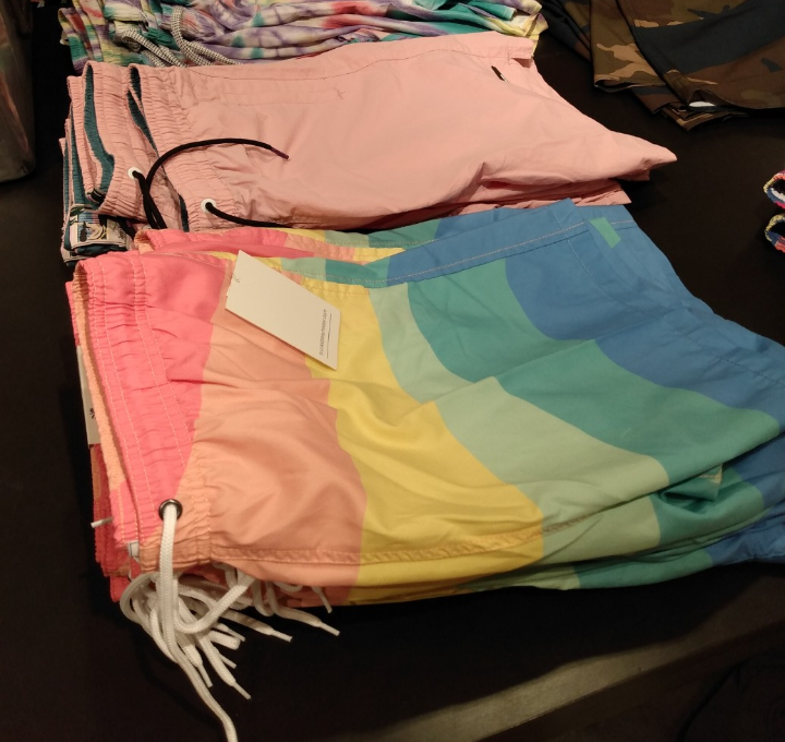 AlyssaLCouture's tweet image. From my previous trip to Nordstrom. I love these men's trendy shorts in pastel colors. #fashion, #trend, #menstrend, #healthyfashion, #wellness, #loungewear, #contemporaryfashion, #fashioncolors, #wgsn, #pantone, #minimalstyle, #hyggefashion