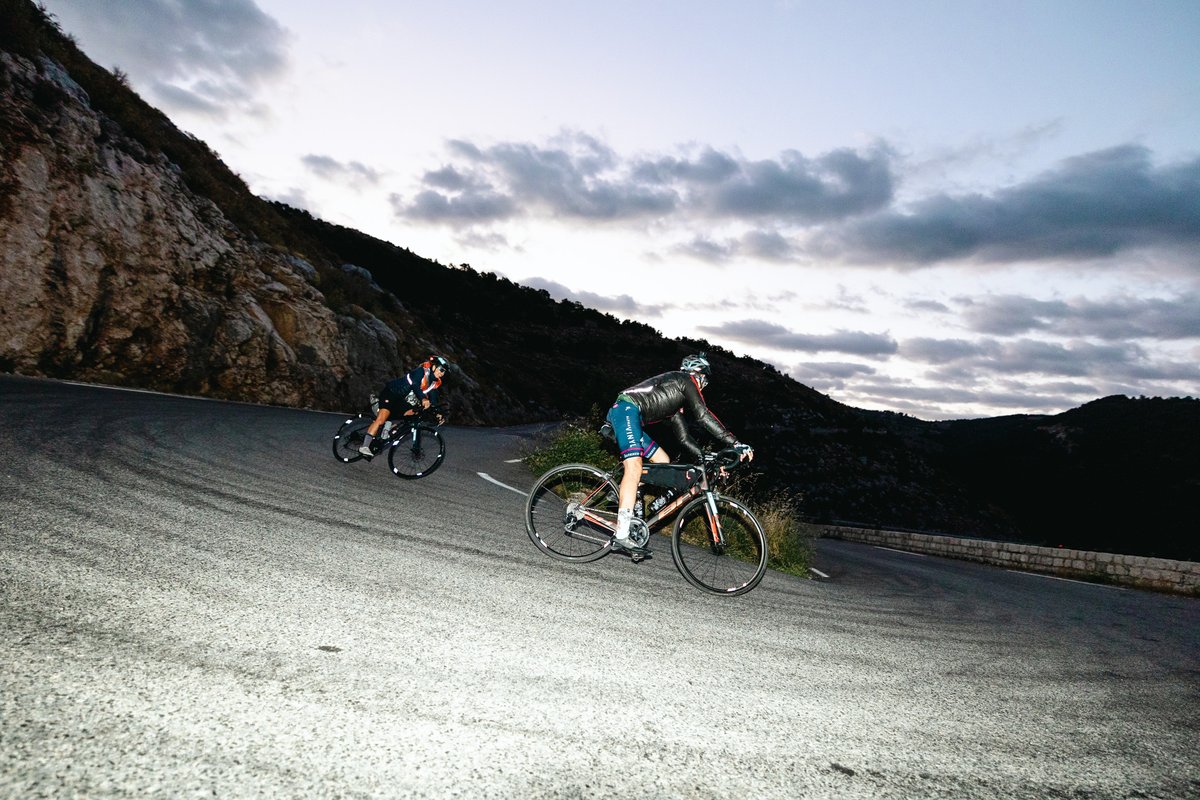 SebastienLeroy_'s tweet image. #Mandelieu, ville d'arrivée, accueille pour la 5e année la course @RaceAcrossOff
1400 concurrents sur 4 distances, de 300 à 2600km: bravo à @stevenlehyaric vainqueur du 2600km en 6 jours!
Je salue l'excellente collaboration entre l'organisation et nos services, année après année