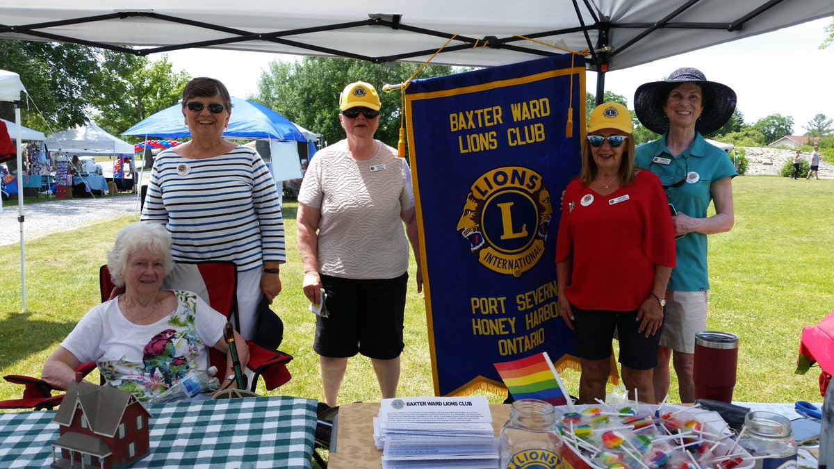 UteSchmid's tweet photo. Some of the scenery and some of the people who contributed to making #ReconnectPortSevernFestival in #SimcoeCounty such a lovely gathering at #Lock45 along the #TrentSevern. #ResidentialTouristt #Snowflakelady #SEGBAYChamberofCommerce https://t.co/nKjv6krXGK