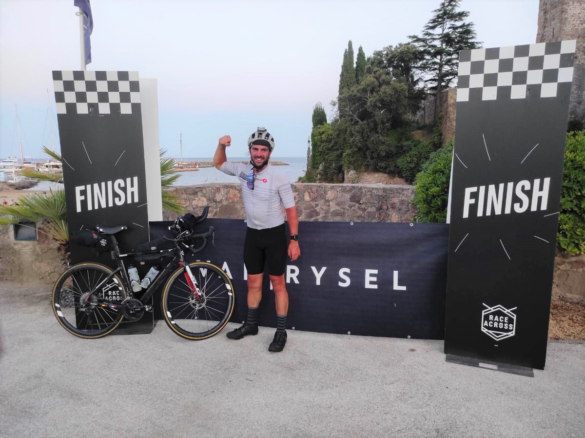 SebastienLeroy_'s tweet image. #Mandelieu, ville d'arrivée, accueille pour la 5e année la course @RaceAcrossOff
1400 concurrents sur 4 distances, de 300 à 2600km: bravo à @stevenlehyaric vainqueur du 2600km en 6 jours!
Je salue l'excellente collaboration entre l'organisation et nos services, année après année