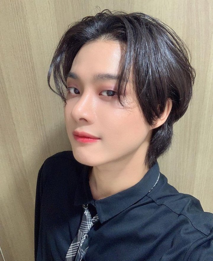 IZ__Spain's tweet photo. [INSTA]
Actualización en la cuenta personal de Woosu

#아이즈 #IZ #JIHOO #HYUNJUN #WOOSU #JUNYOUNG @official__IZ https://t.co/vJ6jUm8rZF