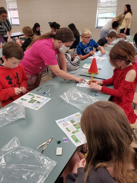NC_LCS's tweet photo. Rock Springs Summer School Site 4th and 5th graders participated in fan car and battery flashlight STEM activities with the Lincoln County Public Library today.
#LCSCreatingANewPath https://t.co/izwTatfDoa