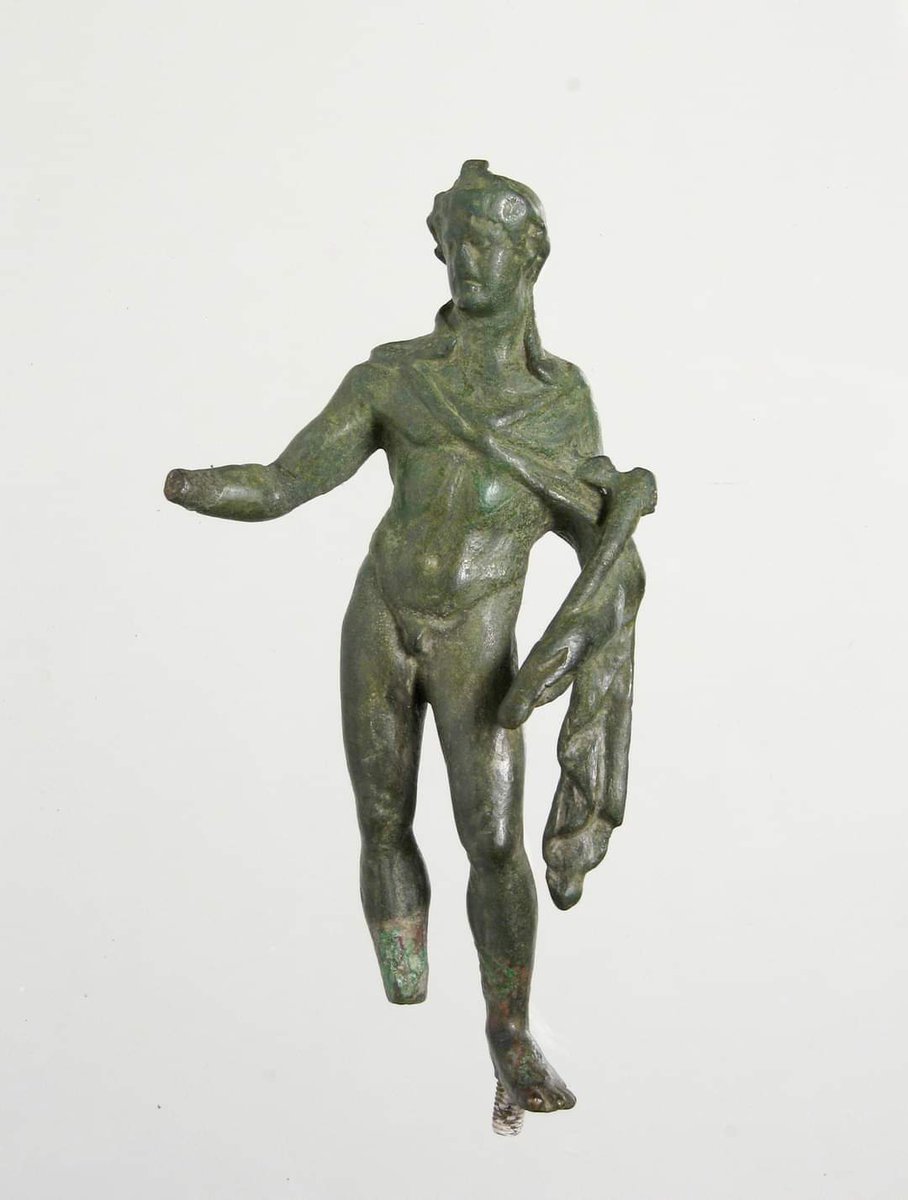 MuseoArcheoVene's tweet photo. Eighth challenge⚔
This week you will have to choose your favourite between two statuettes depicting the god Hermes (or Mercury).
⏩https://t.co/Lw0Bp7Nnrb
Which bronze do you prefer? Poll in the first comment ⬇️⬇️⬇️ https://t.co/Ibg7ahayeG