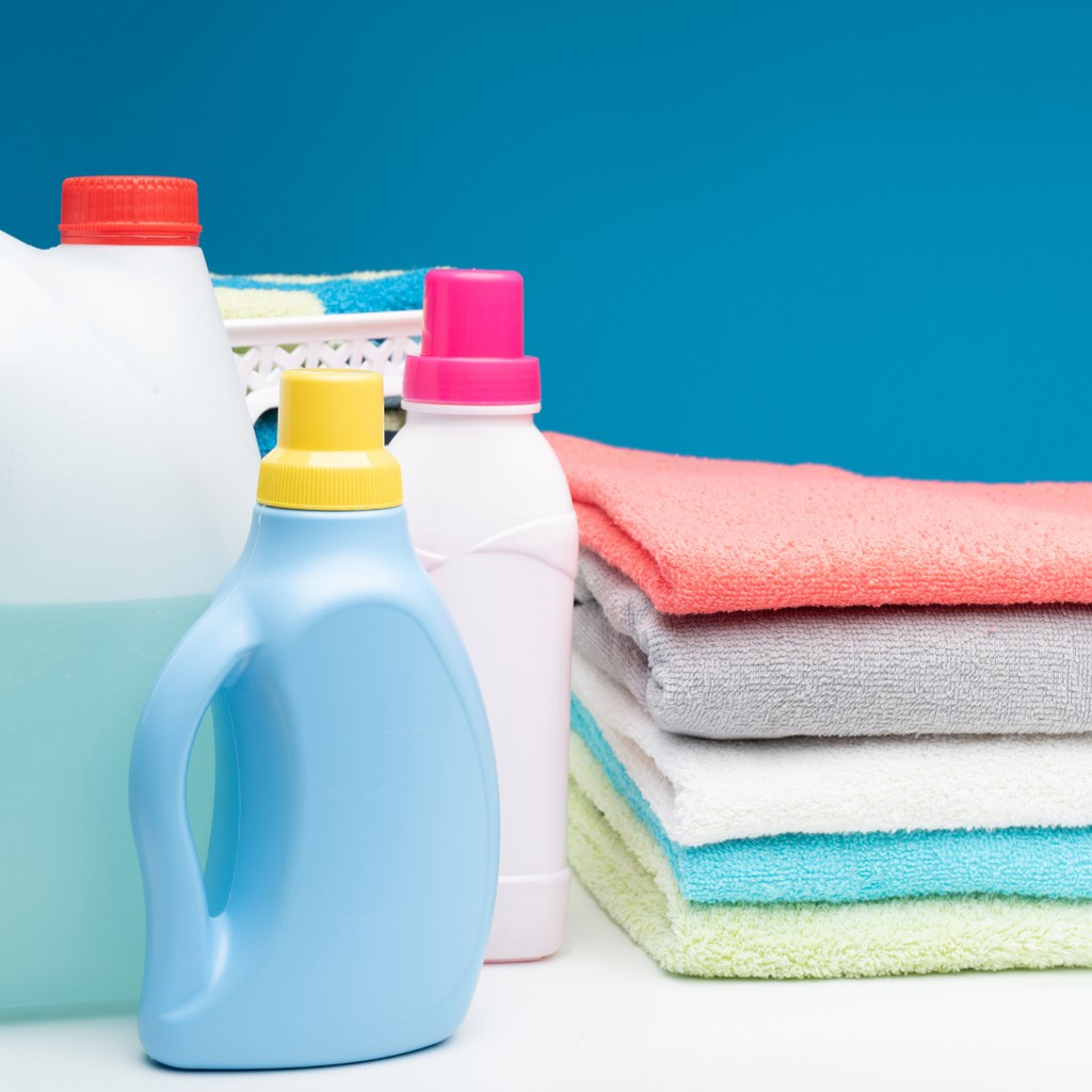 DoMy_Laundry's tweet photo. Since laundry soap isn't harsh enough to damage certain materials, it's perfect for gentle treatment of woolens, leathers, suede, and other natural fibers.

Read the full article: How to Wash Jeans #1 Guide
▸ https://t.co/csJSFG8Vx9

#ArticleFocuses #WashJeans #Laundromat https://t.co/i4NpOdjd0F