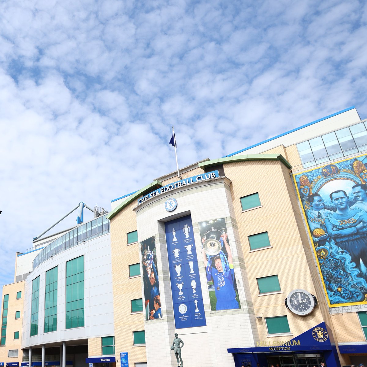 ChelseaFC's tweet photo. We're excited to have you back here for a new season! 🏡 https://t.co/dM0rXf5kc7