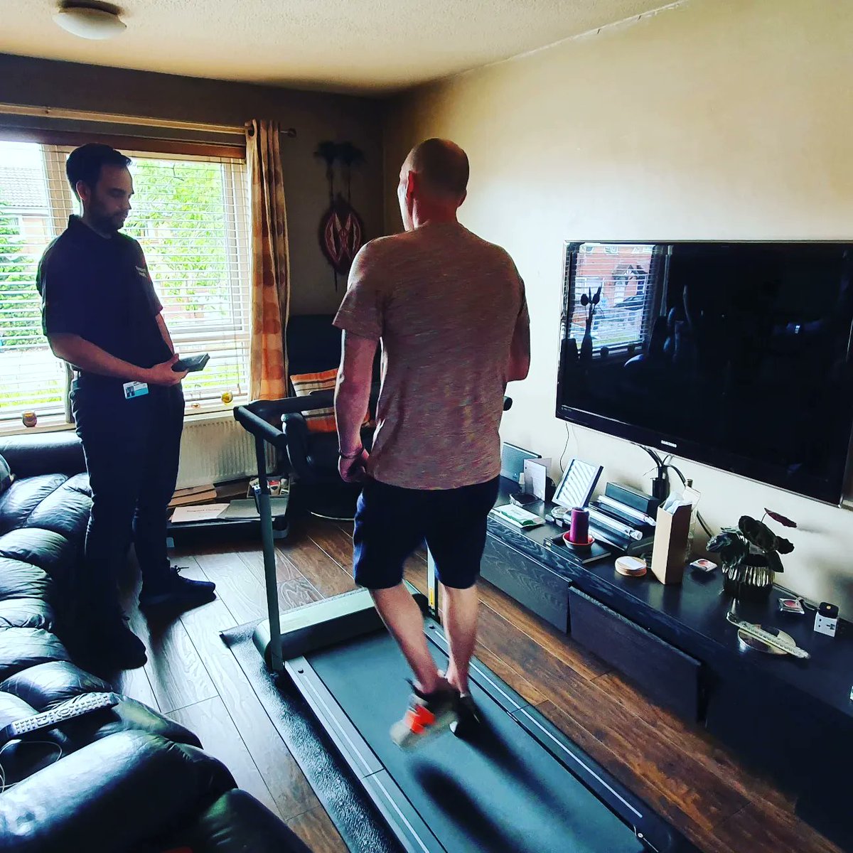 RspctHealth's tweet photo. We're off! Our first lot of patients are on the programme ready to kick start their health &amp; set about tackling their symptoms. We had a great first day sharing this innovative scheme with some local Salford residents

@nhssalfordccg #salford #nhs #exercisetherapy https://t.co/Q08LvVabqw