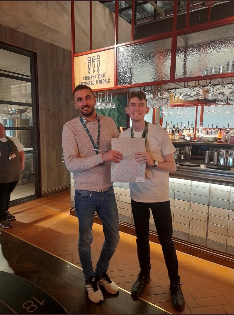 Manchester Airport tweet media