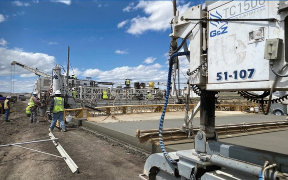 Guntert1942's tweet photo. This year IHC-Scott got awarded for the I-80 Rock Springs East-West Bound Lanes Project. Read full article here: https://t.co/iEp9p3AppV 

#wydot #codot #ACPA #IHCScott #infrastructure #coloradoworks https://t.co/1GybF3ruju