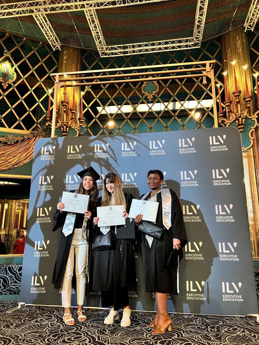 DevinciExec's tweet photo. Remise des Diplômes de l'ILV, vendredi 24/06, aux Folies Bergère
Quelques photos en attendant la vidéo de la soirée… 
#InsideILV #Remisedesdiplomes #rddilv #formation https://t.co/3HL1LBKlKp