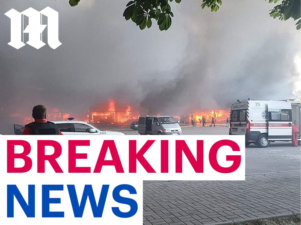 Russian missiles hit Ukrainian shopping mall filled with 1,000 civilians trib.al/qHu2Db7