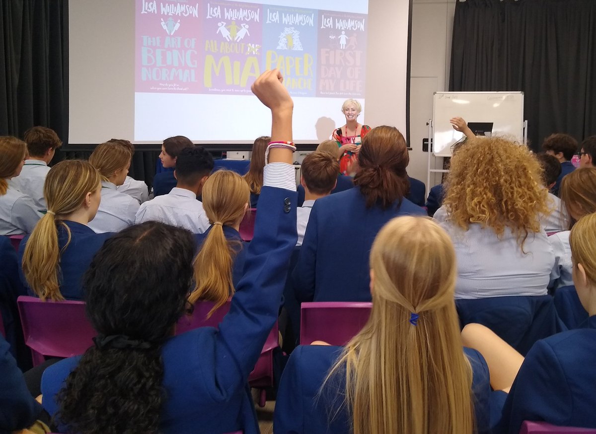 KewHouseLibrary's tweet photo. Lots of questions for our visiting author @lisa_letters today. Thank you for your stories and advice ! #KewHouseLovesReading #KewHouseYear10 https://t.co/u2y0tGAMea