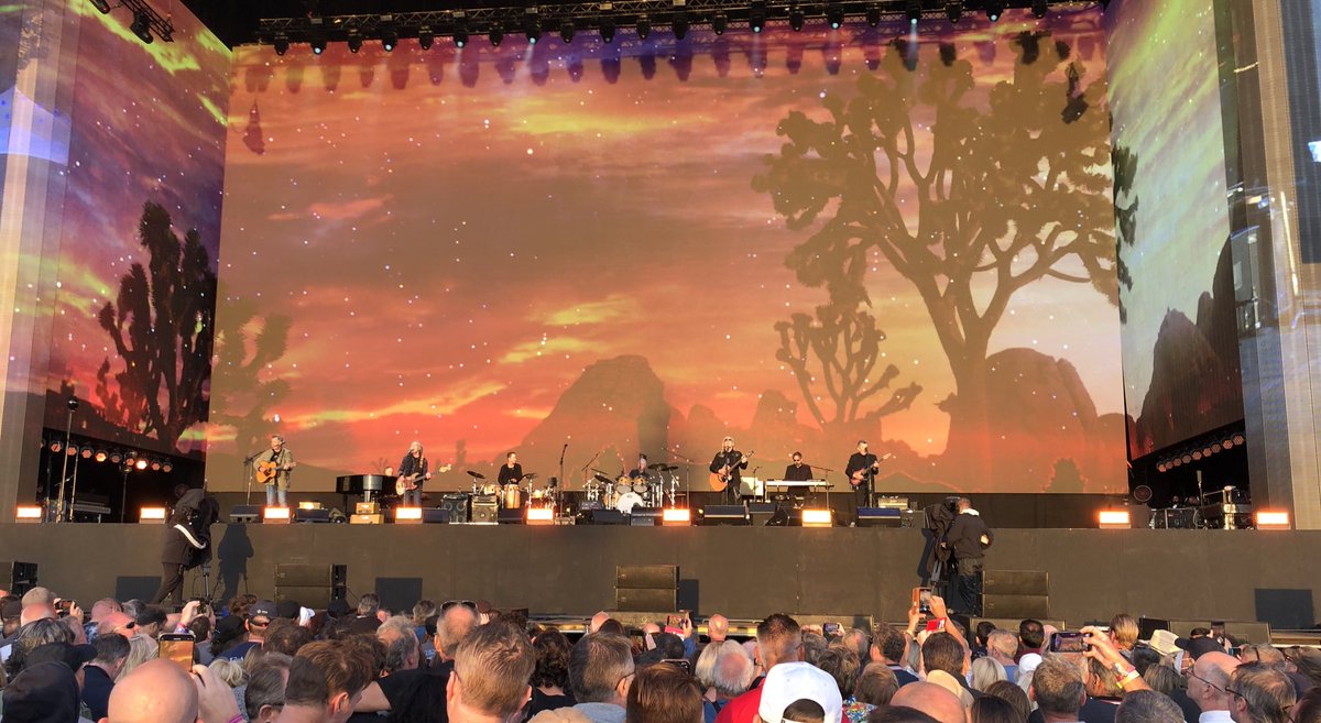 Steve64Armitage's tweet photo. @BSTHydePark last night was amazing. 50 years and still delivering #Eagles 🦅 https://t.co/YSUpZO2hAm