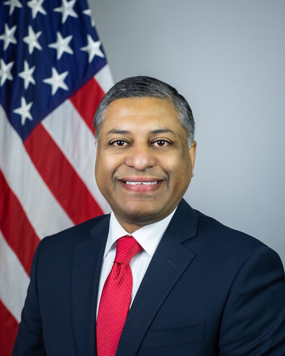 FACESandVOICES's tweet photo. We are thrilled to announce that @DrGupta46 White House Director of National Drug Control Policy @ONDCP will be speaking at this year's #RecoveryLeadershipSummit.

Get your tickets today and be apart of this amazing conference!
https://t.co/ONEGJqKuZX https://t.co/9QPBWmqzXN