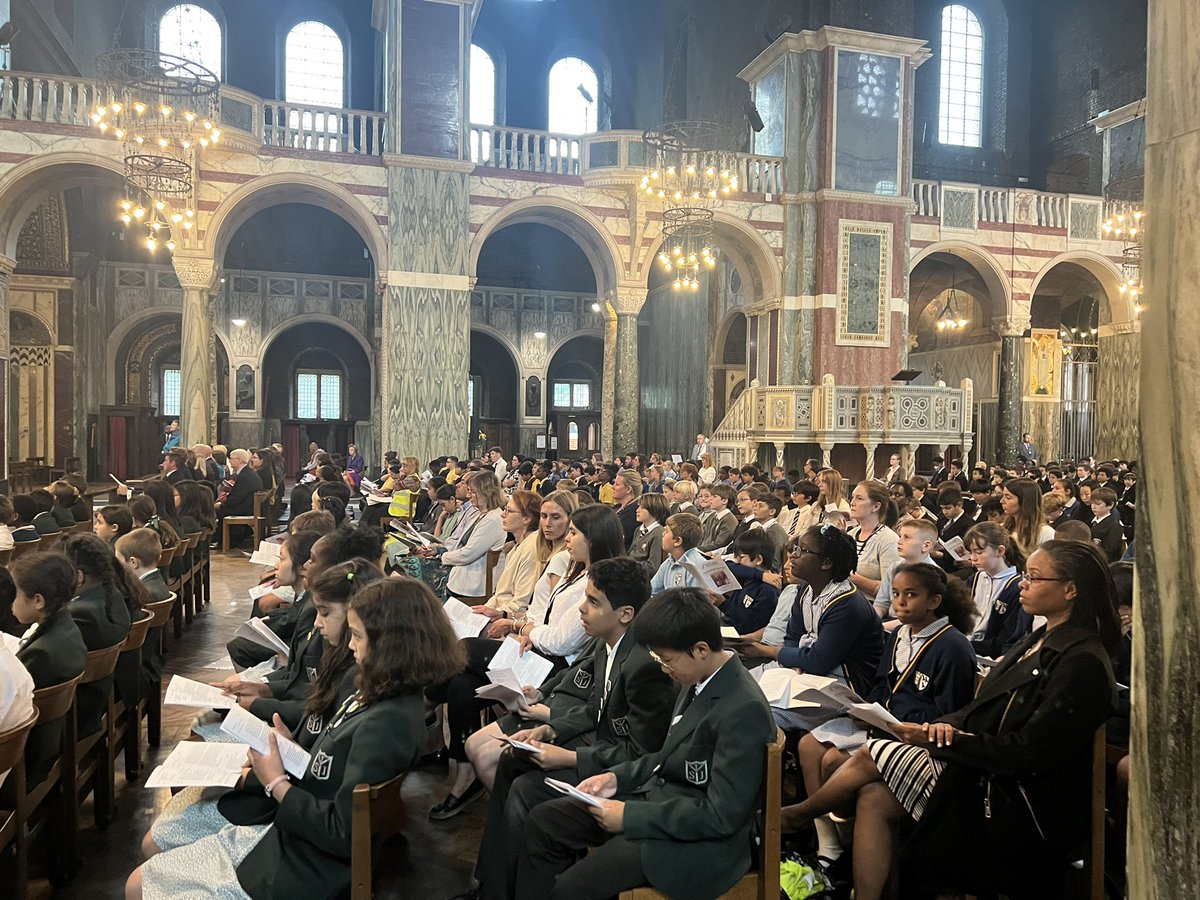 StJosephsrbkc's tweet photo. It was wonderful to celebrate Mass this afternoon at the inaugural Saint John Southworth Catholic Academy Trust Mass at Westminster Cathedral! Well done to all our children, who represented the school brilliantly! https://t.co/Qga2Zw7mPO